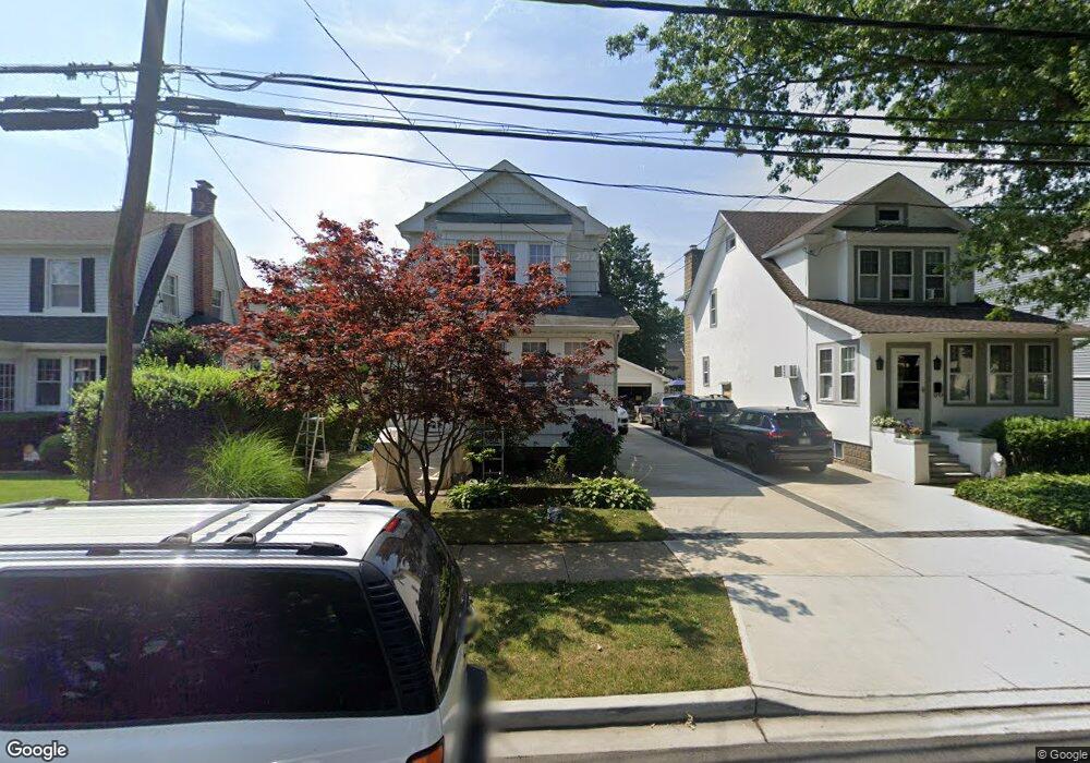 42 Floral Blvd, Floral Park, NY 11001 - photo 1