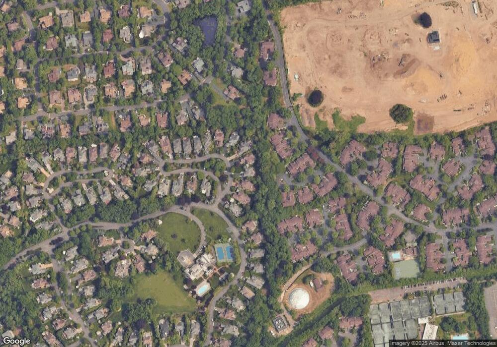 37 Evergreen Cir, Manhasset, NY 11030 - photo 1