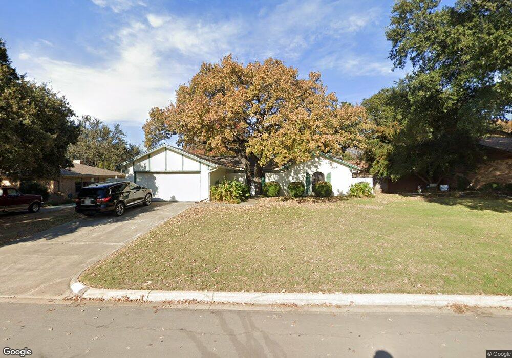 8713 Irongate Dr, North Richland Hills, TX 76182 - photo 1