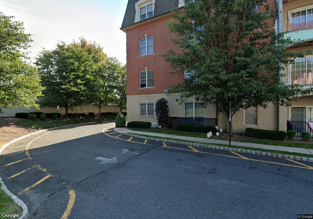 202 Regency Place unit 202, Woodbridge, NJ 07095 - photo 1