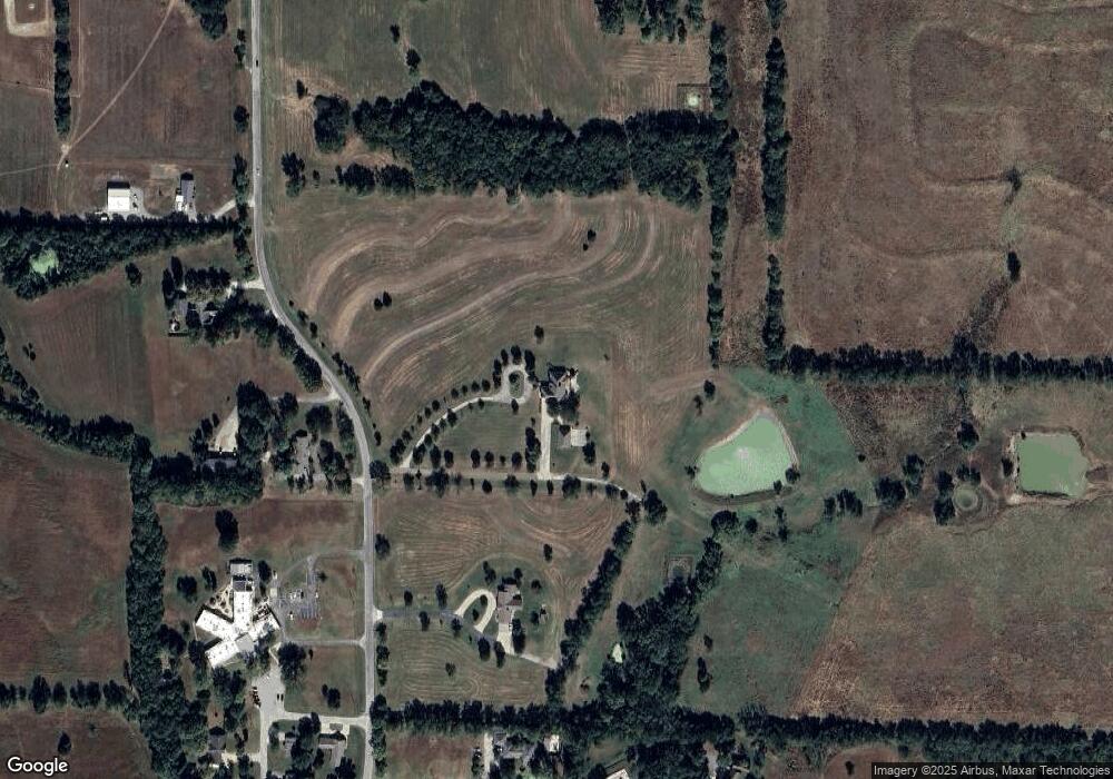 909 Willowbrook Rd, Parsons, KS 67357 - photo 1