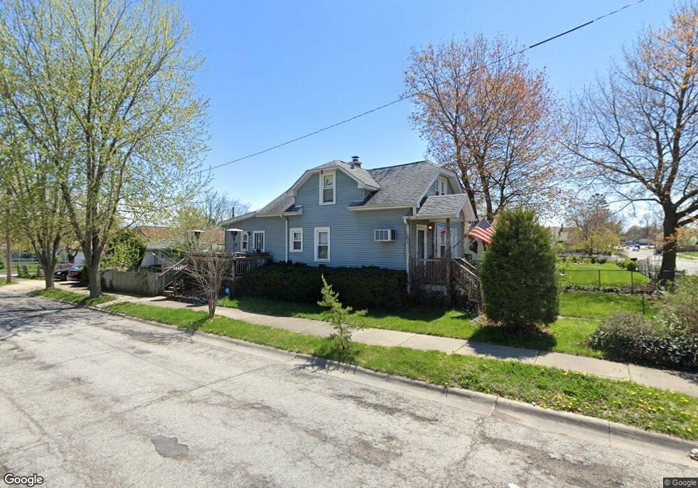 427 S Elmwood Ave, Waukegan, IL 60085 - photo 1