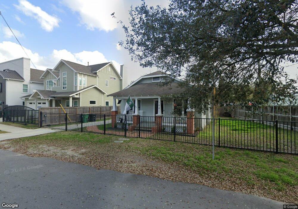 704 E 26th St, Houston, TX 77009 - photo 1