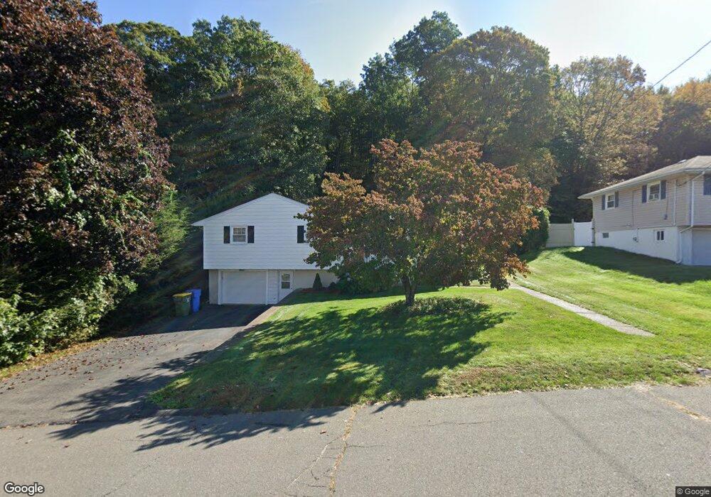 75 Newport Dr, Waterbury, CT 06705 - photo 1