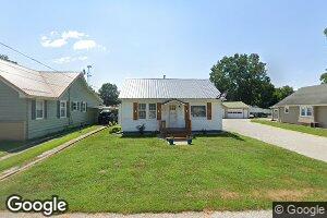 420 North St, Hardin, MO 64035