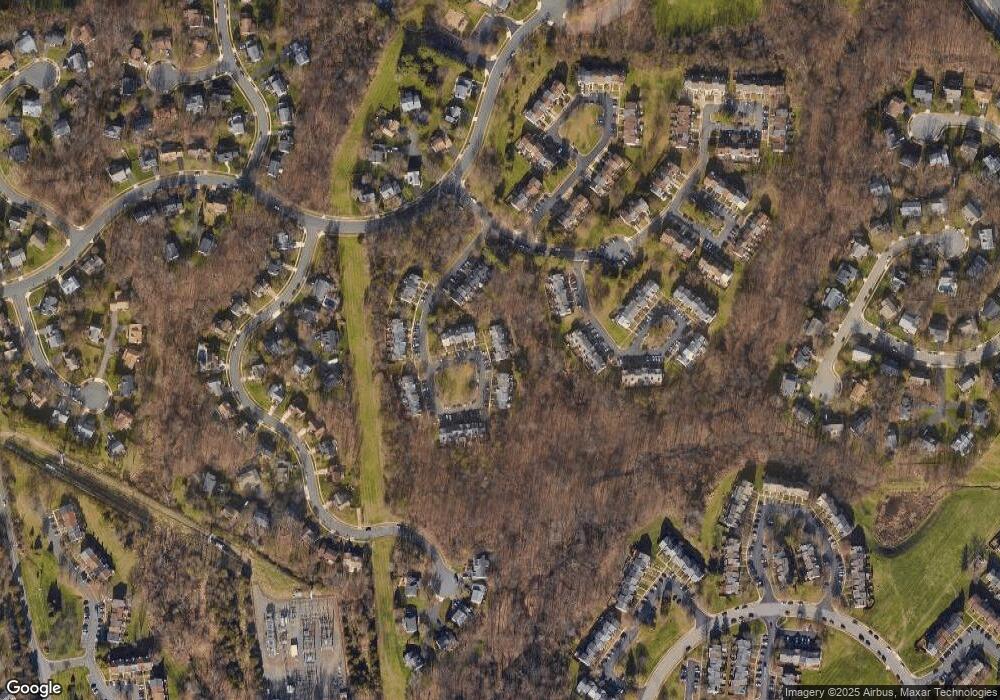 3629 Buckeye Ct, Fairfax, VA 22033 - photo 1