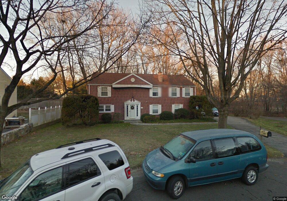 43 Meyer Place, Riverside, CT 06878 - photo 1