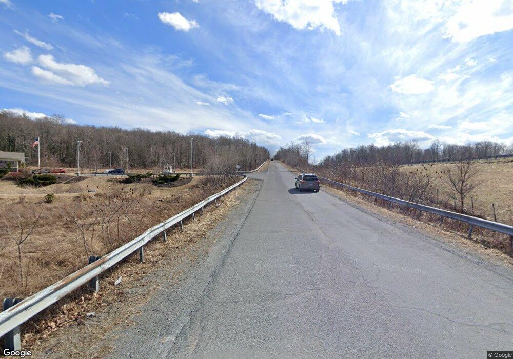 7567 Union Mill Rd, Moscow, PA 18444 - photo 1