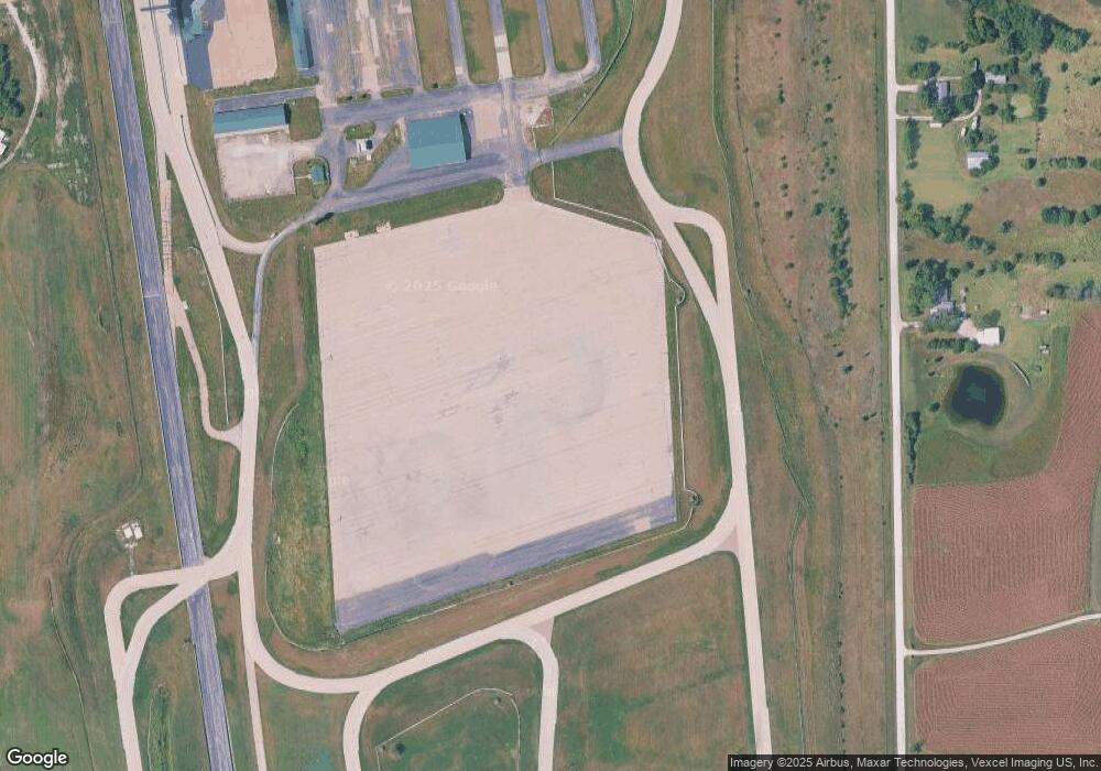 8231 SE Adams St, Wakarusa, KS 66546 - photo 1