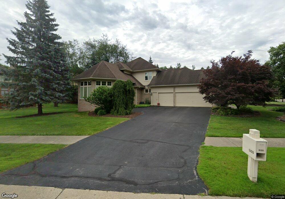 5199 Parkside Dr, West Bloomfield, MI 48323 - photo 1
