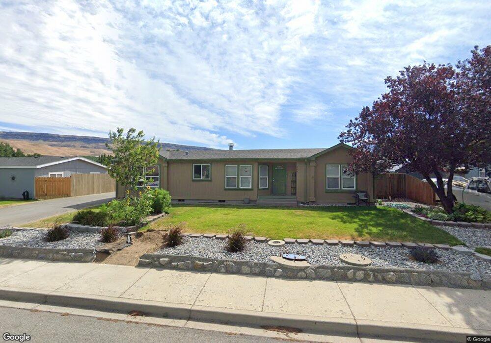 585 Nelson Place N, East Wenatchee, WA 98802 - photo 1