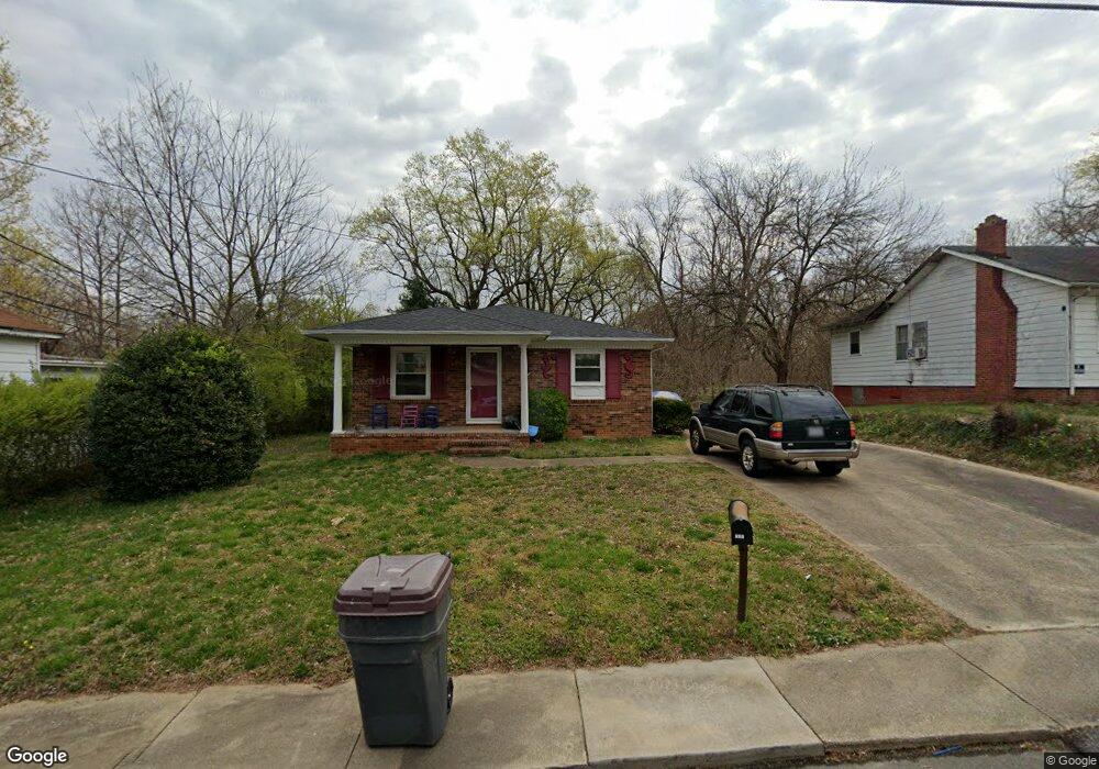 317 S Branch St, Reidsville, NC 27320 - photo 1