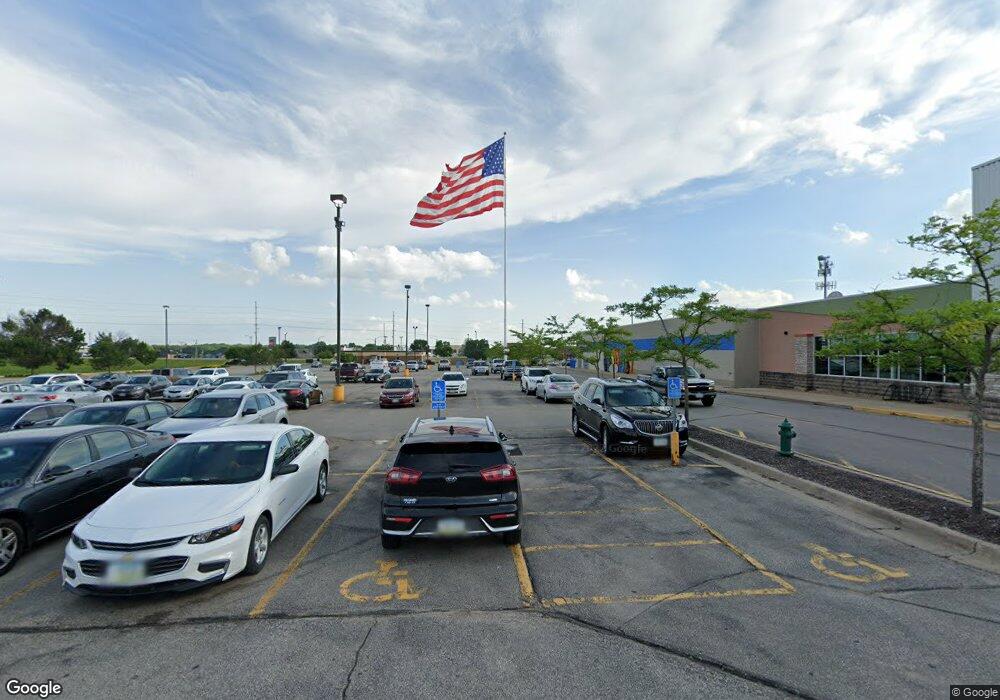 2120 Edgewood Rd SW, Cedar Rapids, IA 52404 - photo 1