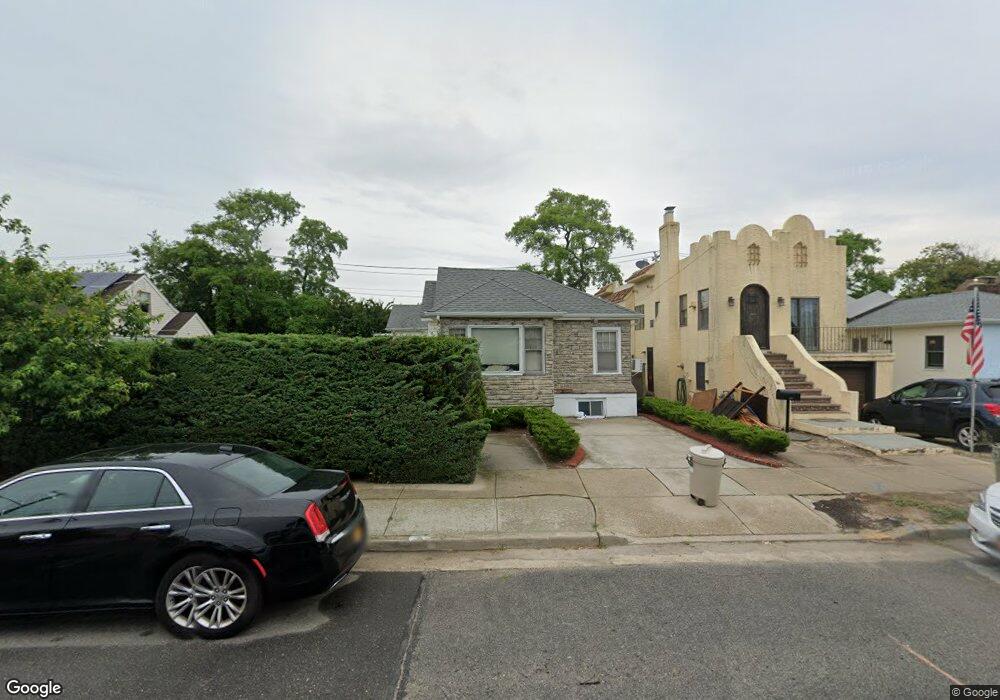 831 E Walnut St, Long Beach, NY 11561 - photo 1