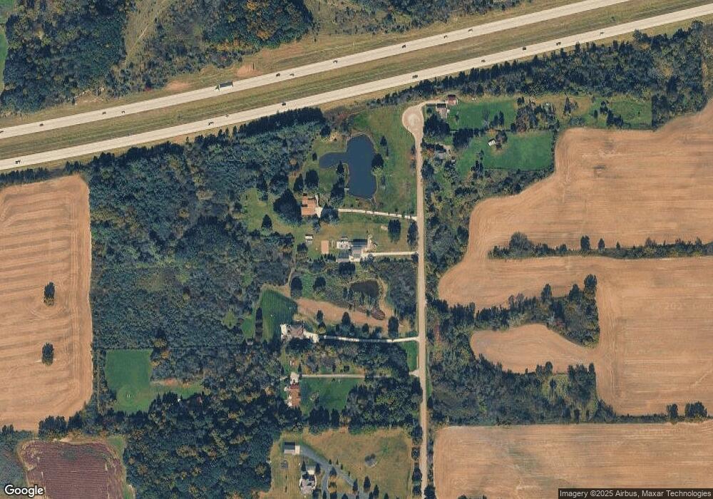 1332 S Cummings Rd, Davison, MI 48423 - photo 1