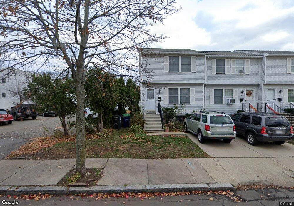 29 Myrtle St unit 29R, Somerville, MA 02145 - photo 1