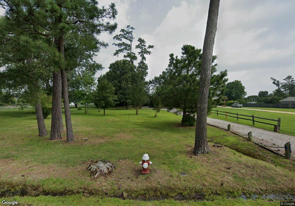 1502 Dandy Loop Rd, Yorktown, VA 23692 - photo 1