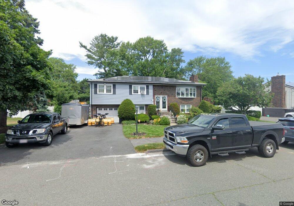 8 Pevwell Dr unit 2, Saugus, MA 01906 - photo 1