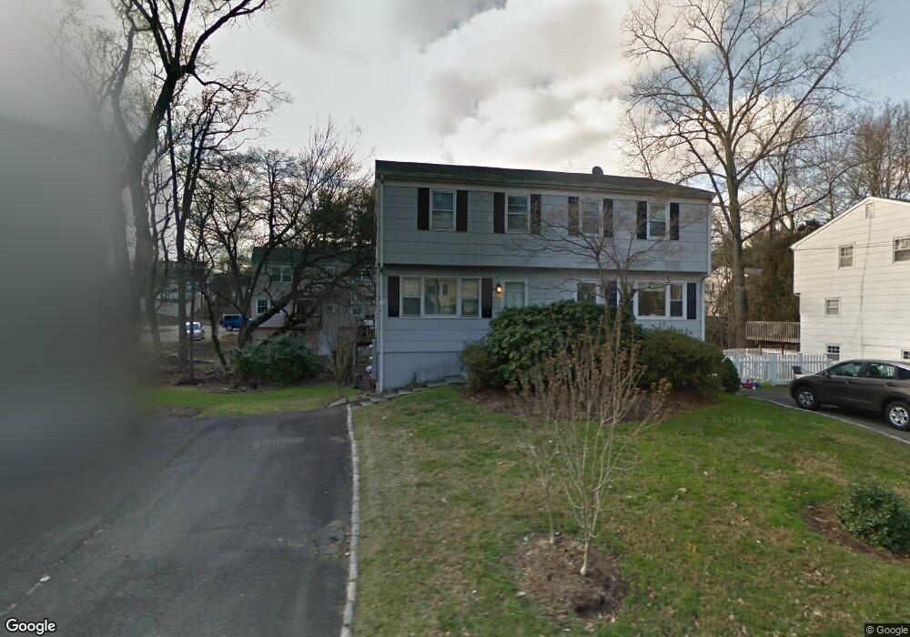 32 River St, New Canaan, CT 06840 - photo 1