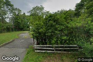 10 Glen Cove Rd, Old Westbury, NY 11568