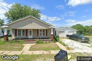 275 W 4th St, Baylis, IL 62314