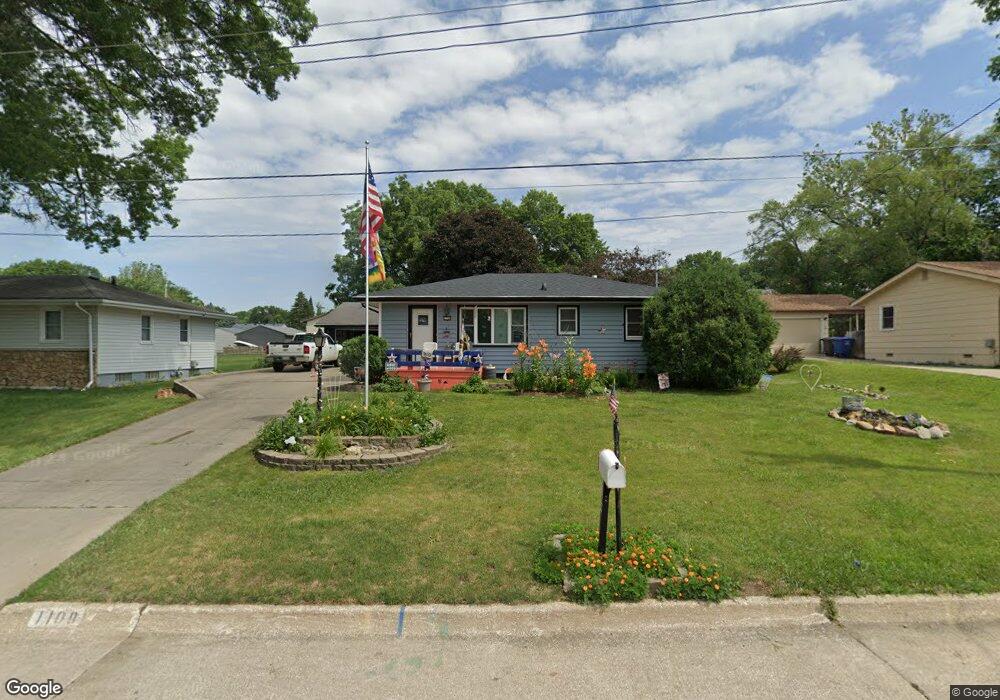 1109 Luster Ln, Des Moines, IA 50315 - photo 1