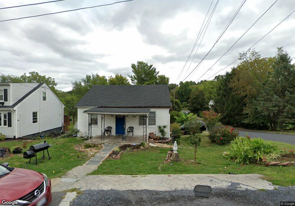 536 S Linden Ave, Waynesboro, VA 22980 - photo 1