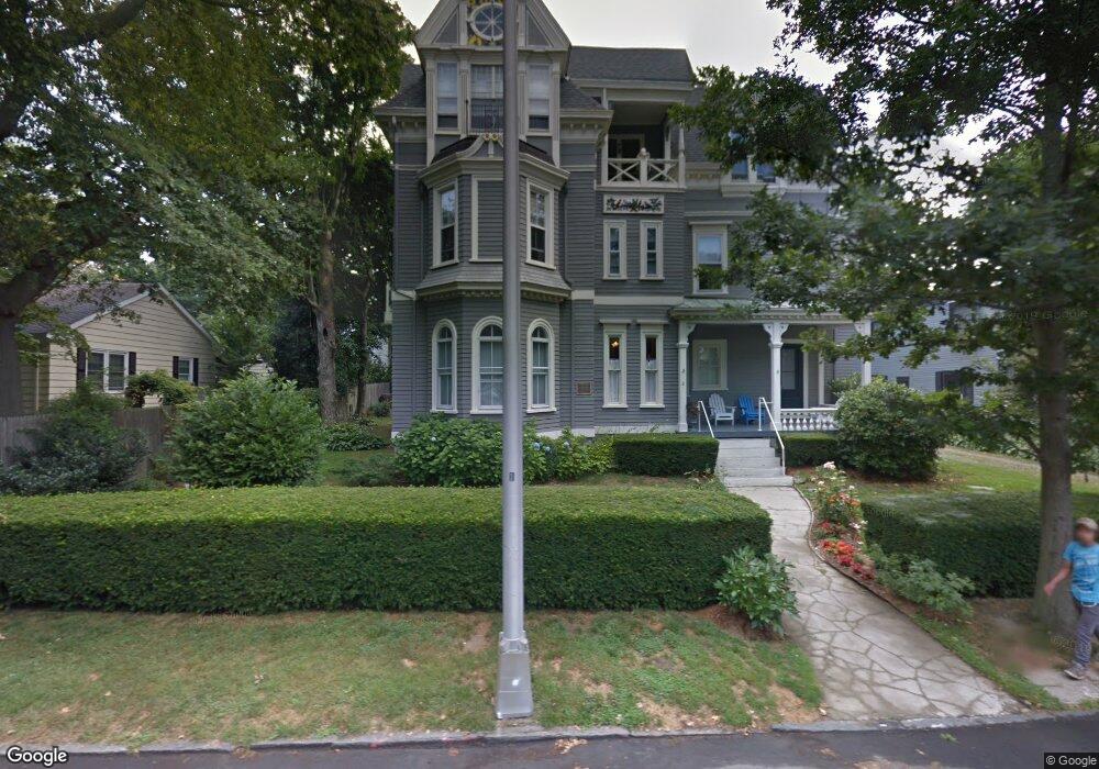 8 Cottage St unit 5, Newport, RI 02840 - photo 1