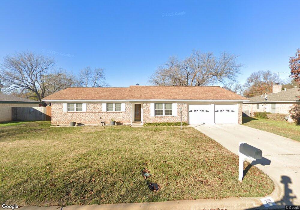209 Glenn Dr, Hurst, TX 76053 - photo 1