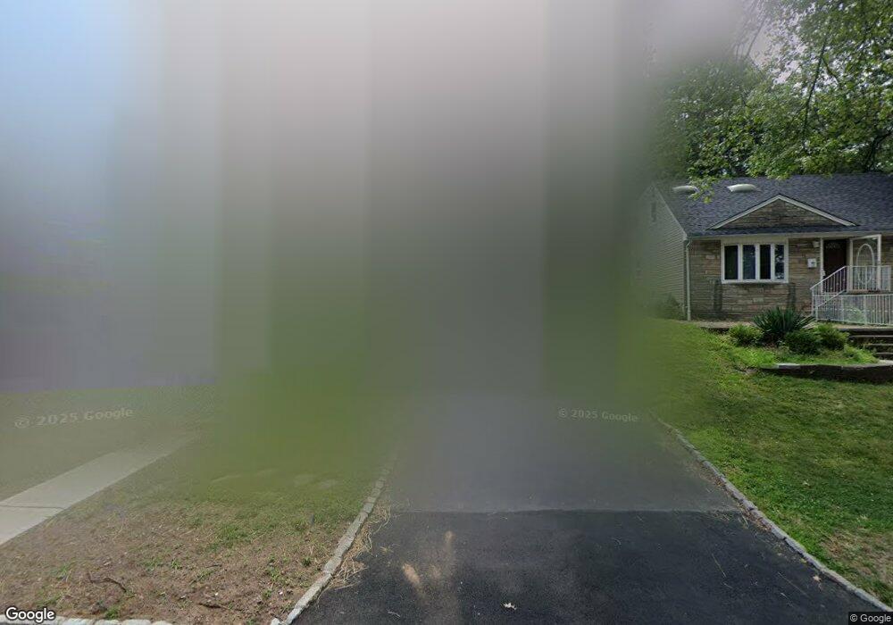 16 Phyllis Rd, West Orange, NJ 07052 - photo 1