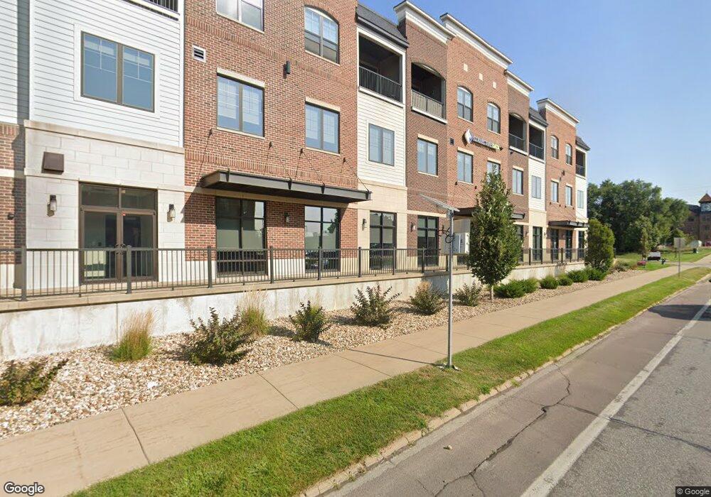 460 12th Ave SE unit 1st Floor, Cedar Rapids, IA 52401 - photo 1