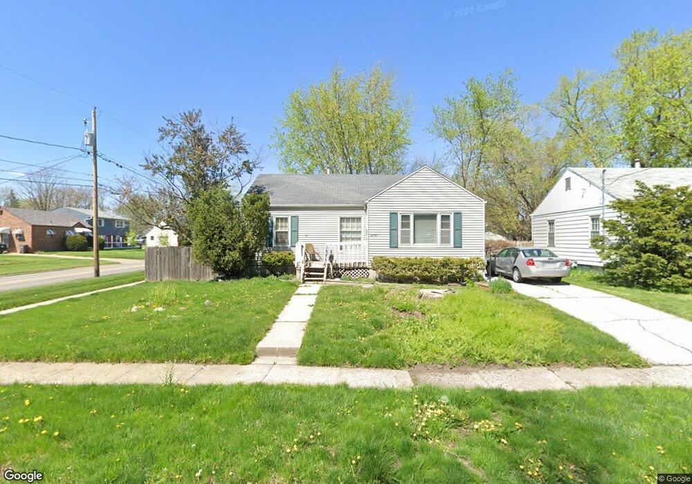 5733 Allison Ave, Des Moines, IA 50310 - photo 1