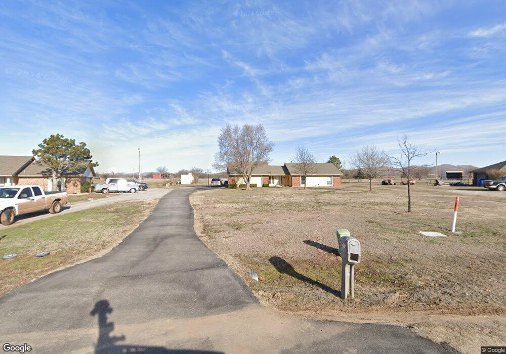 216 Wildflower Cir, Cache, OK 73527 - photo 1