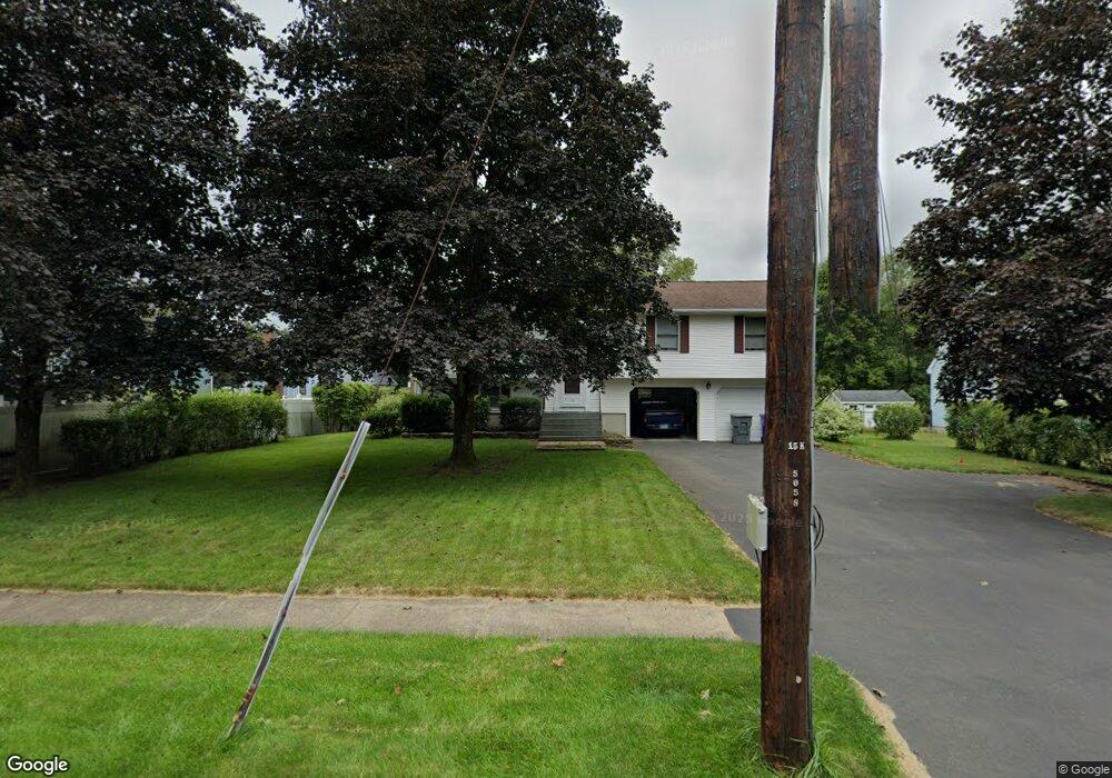 132 Raffia Rd, Enfield, CT 06082 - photo 1