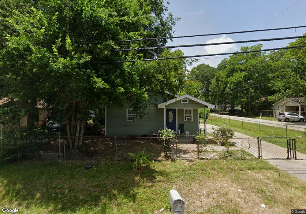 8521 Prairie View Dr, Houston, TX 77088 - photo 1