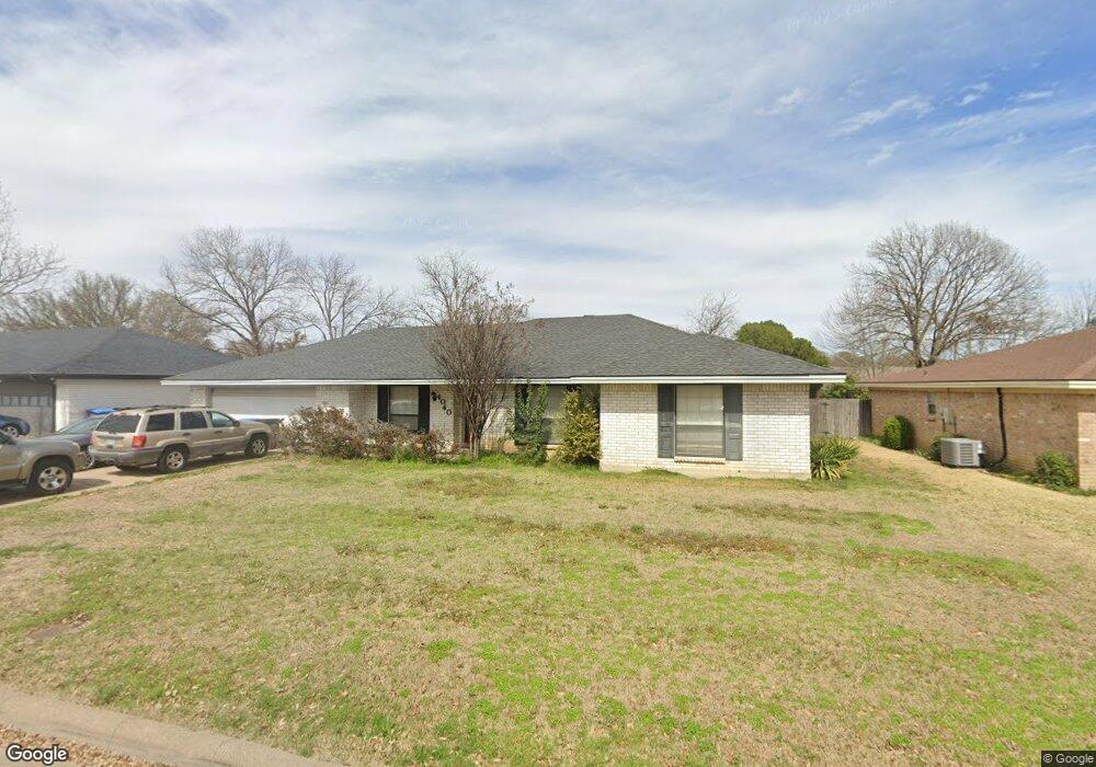 4040 Alava Dr, Fort Worth, TX 76133 - photo 1