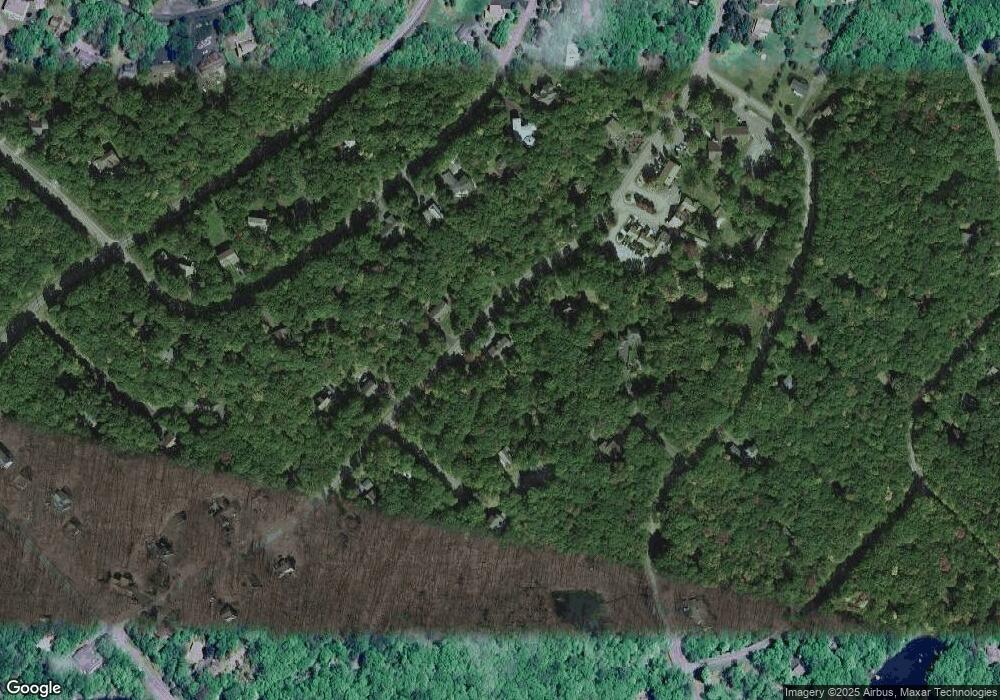 127 Lookout Dr, Hawley, PA 18428 - photo 1