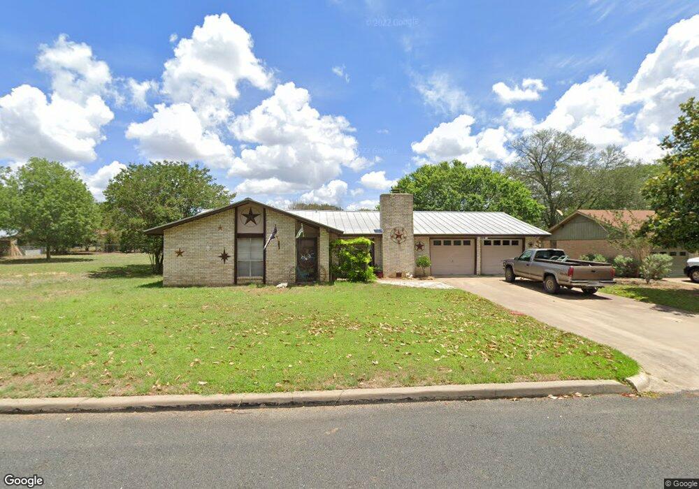 206 W Nimitz St, Fredericksburg, TX 78624 - photo 1