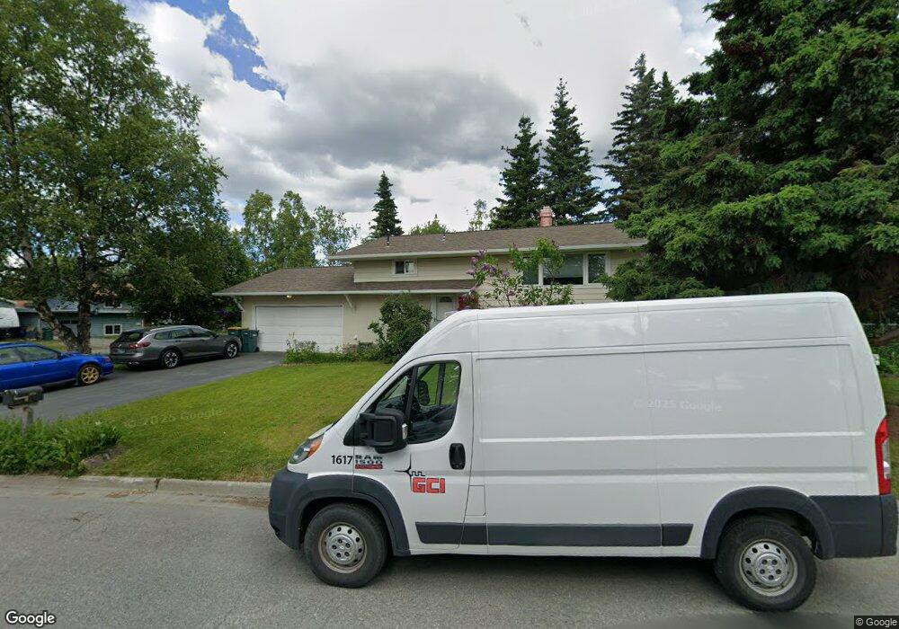 1605 Cache Dr, Anchorage, AK 99507 - photo 1