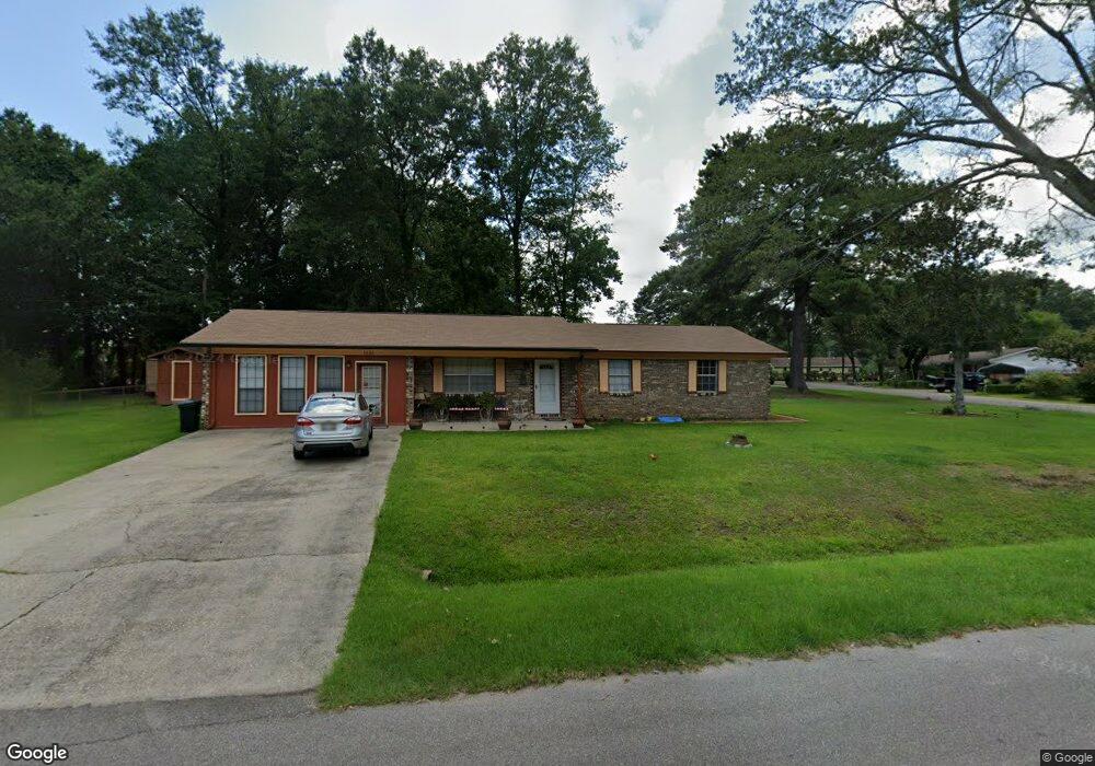 1022 Sandra Dr, Laurel, MS 39440 - photo 1