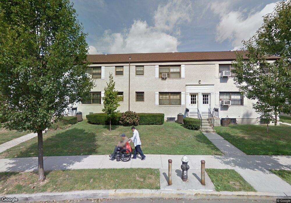 136-57 68th Dr unit 1st Fl, Flushing, NY 11367 - photo 1