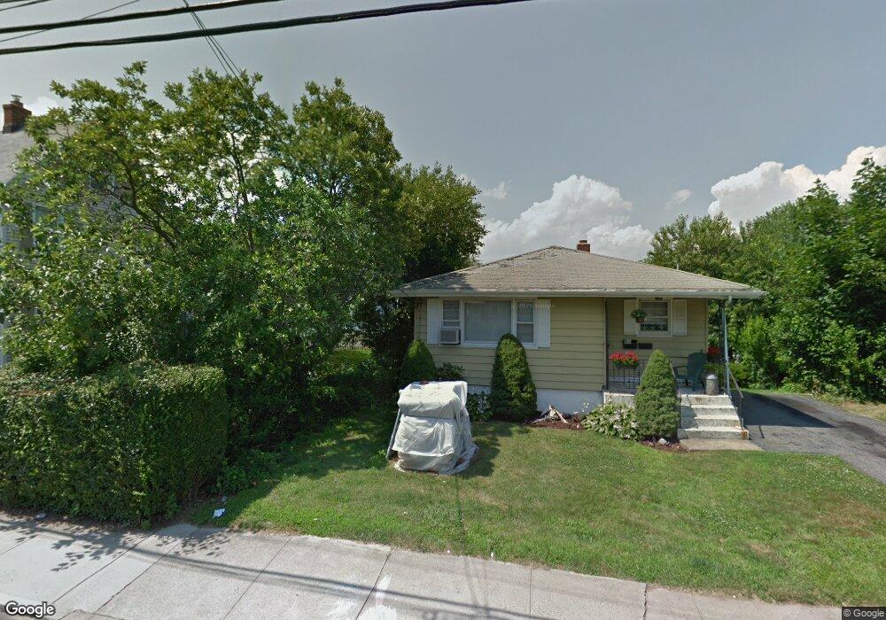 368 Lighthouse Rd, New Haven, CT 06512 - photo 1