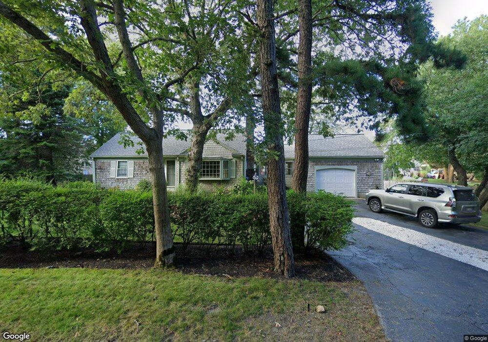 18 Otis Kelly Rd, Dennis Port, MA 2639 - photo 1