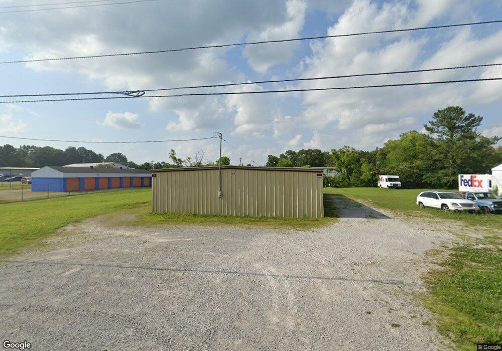 817 Kennedy Dr, Manchester, TN 37355 - photo 1