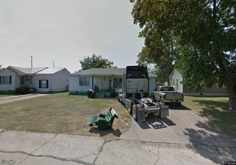 1831 Comanche St, Ardmore, OK 73401 - photo 1