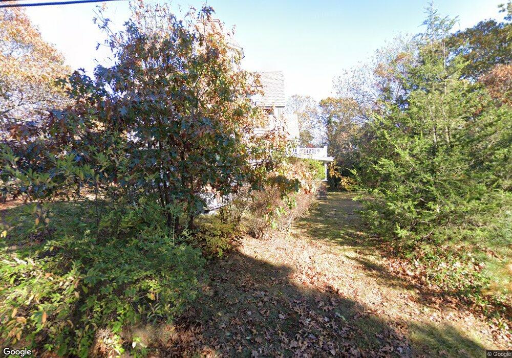 28 Atlantic Ave, Vineyard Haven, MA 02568 - photo 1