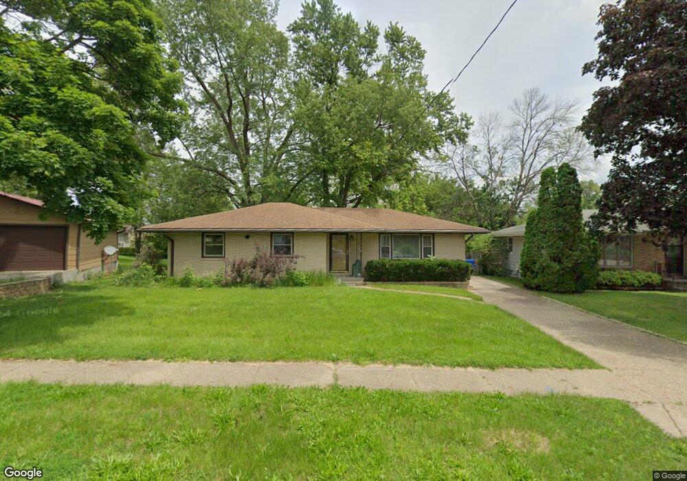 3101 E 32nd St, Des Moines, IA 50317 - photo 1