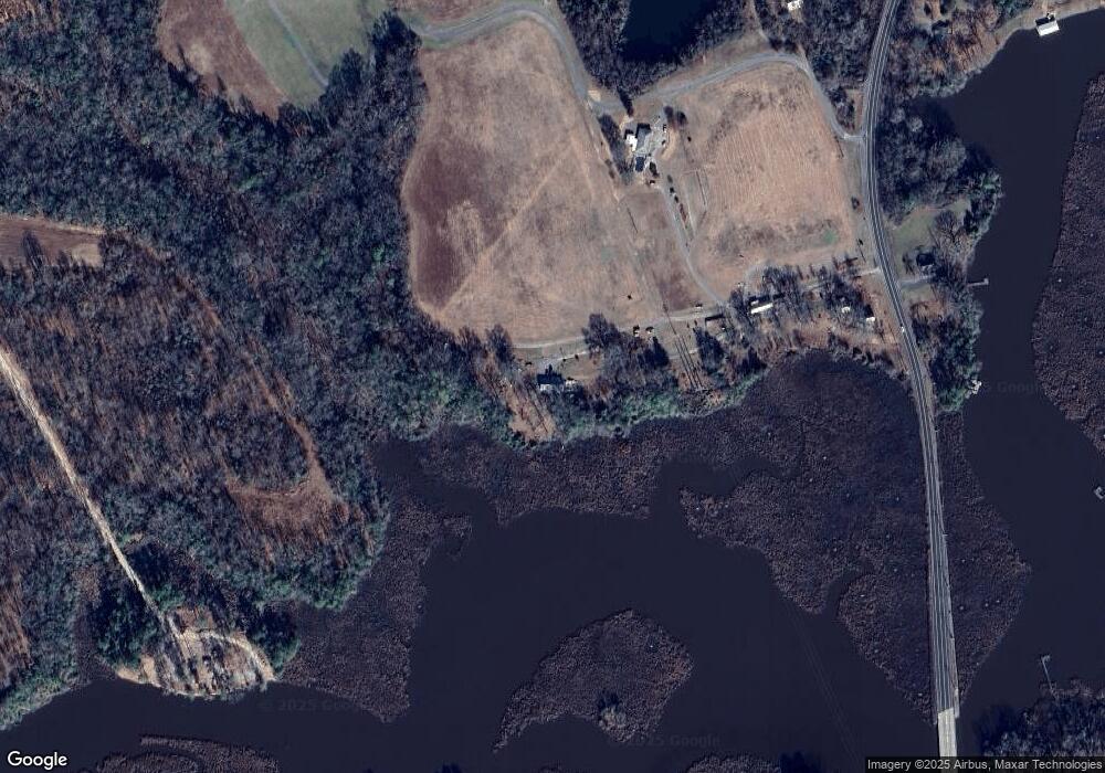 1567 James Monroe Hwy, Colonial Beach, VA 22443 - photo 1