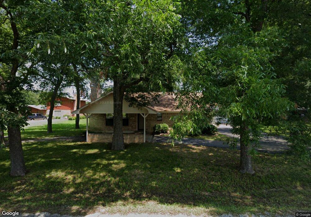 686 Pearce Dr, Pottsboro, TX 75076 - photo 1