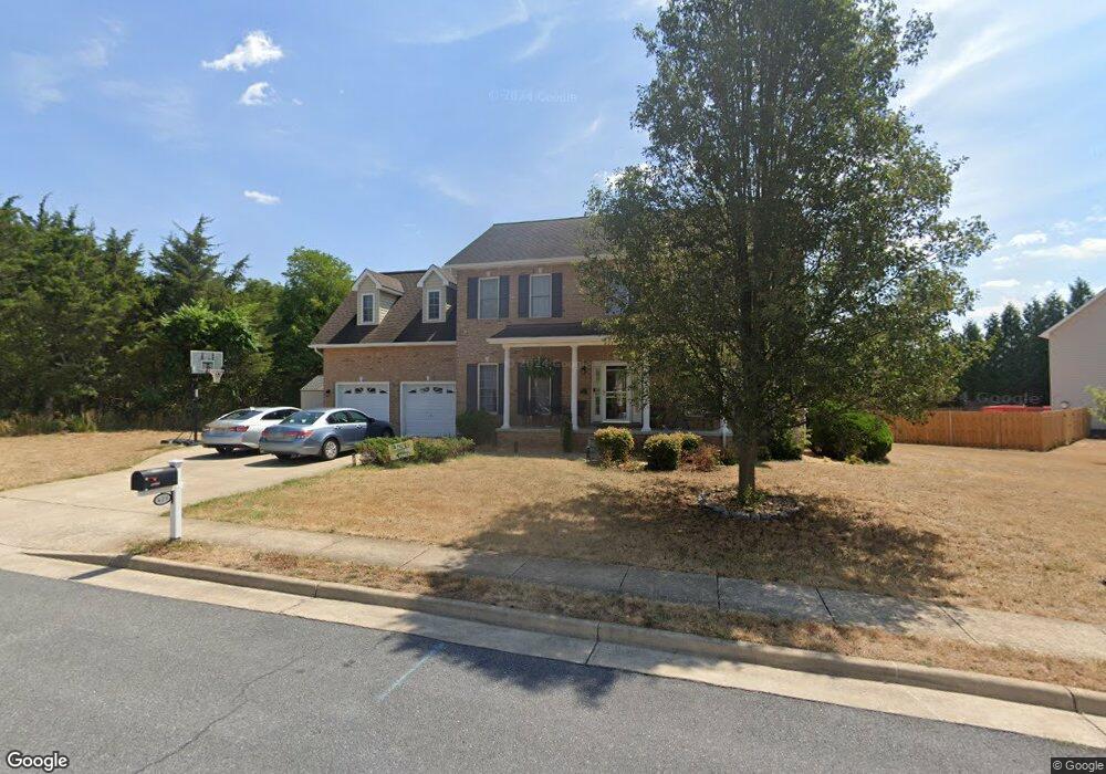 623 Dellinger Dr, Strasburg, VA 22657 - photo 1